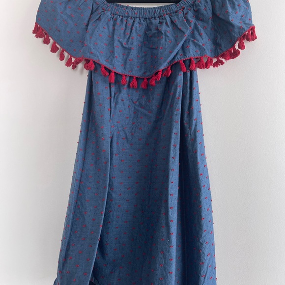 Off the shoulder chambray dress with red tassels - Picture 3 of 3